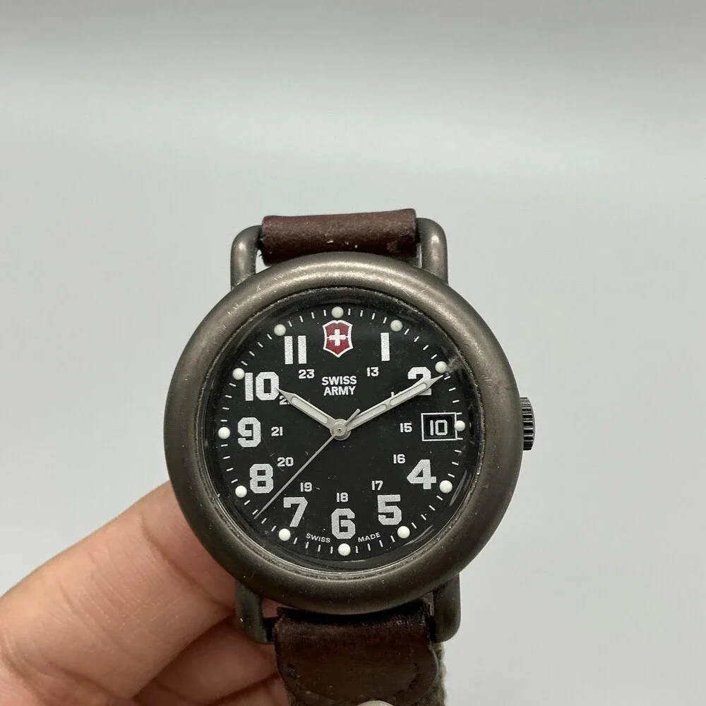 Swiss Army Cavalry Mens Watch 37mm Black Dial Leather Strap Date New Battery